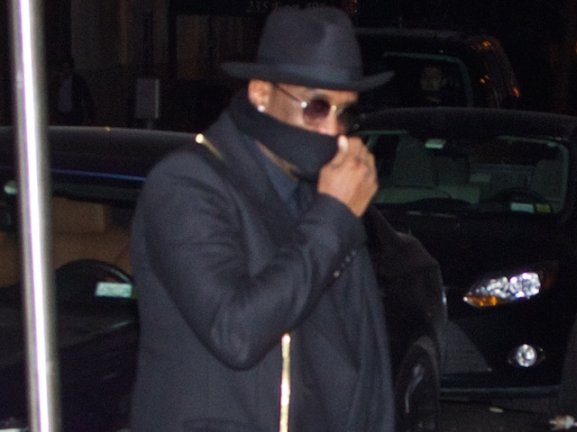 Sean Combs (AKA P. Diddy) spotted in Midtown Manhattan dining at Red Stixs