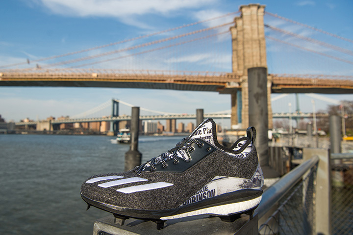 Jackie Robinson x adidas Boost Icon_02