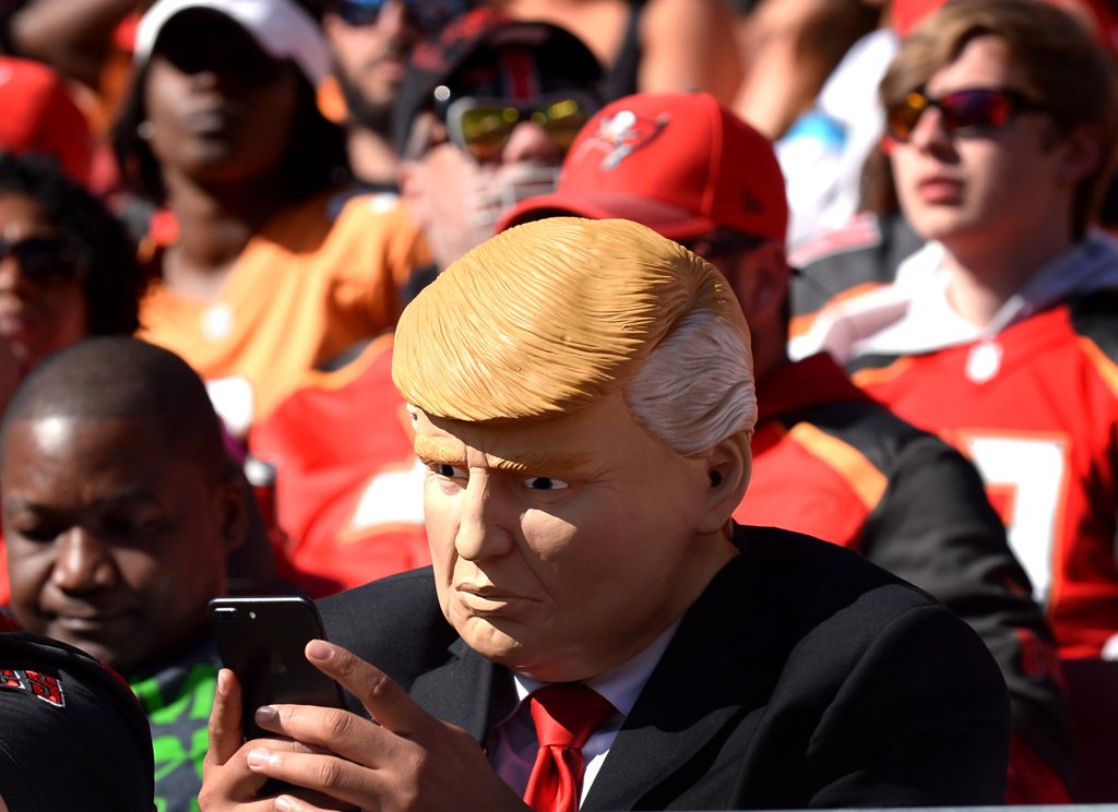 China and Russia Listening to Donald Trumps phone calls