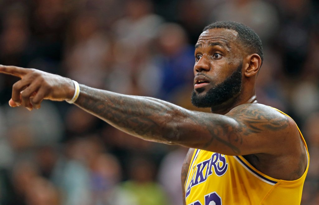 Los Angeles Lakers v San Antonio Spurs