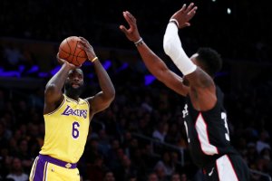 Washington Wizards v Los Angeles Lakers