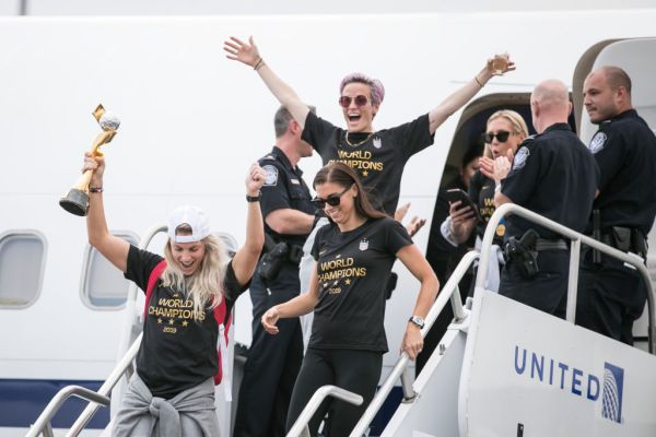 U.S. WNT Arrival at Newark Liberty International Airport