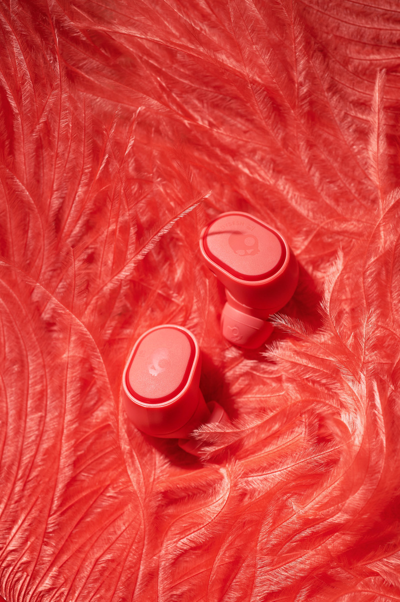 Skullcandy Valentine’s Day Release (2/5): Limited Edition February Coral Capsule with Ari Lennox