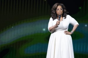 Oprah Winfrey on stage during her ’Your Path Made Clear&apos; tour