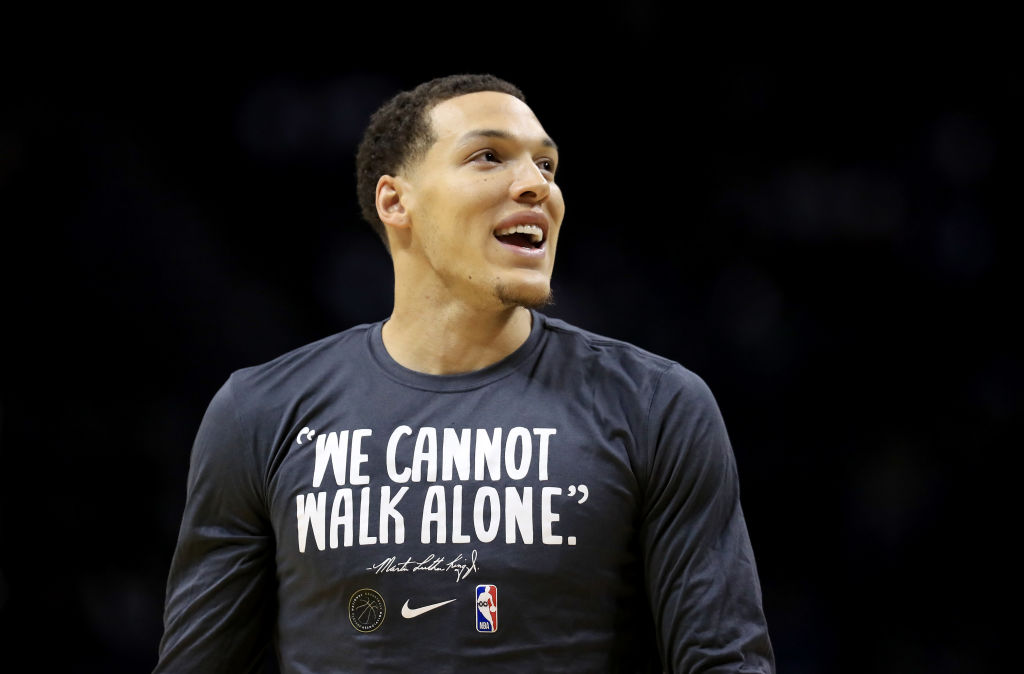 Aaron Gordon Drops Dwyane Wade Diss Track "9 Out of 10" Twitter Hates It