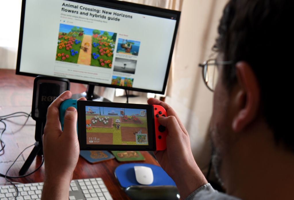 Oxford University Study Reveals Social Gaming Is "Good For Well-Being"