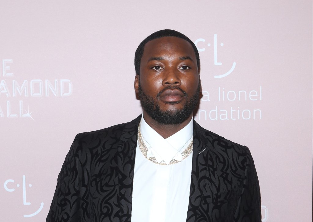 Clara Lionel Foundations Diamond Ball