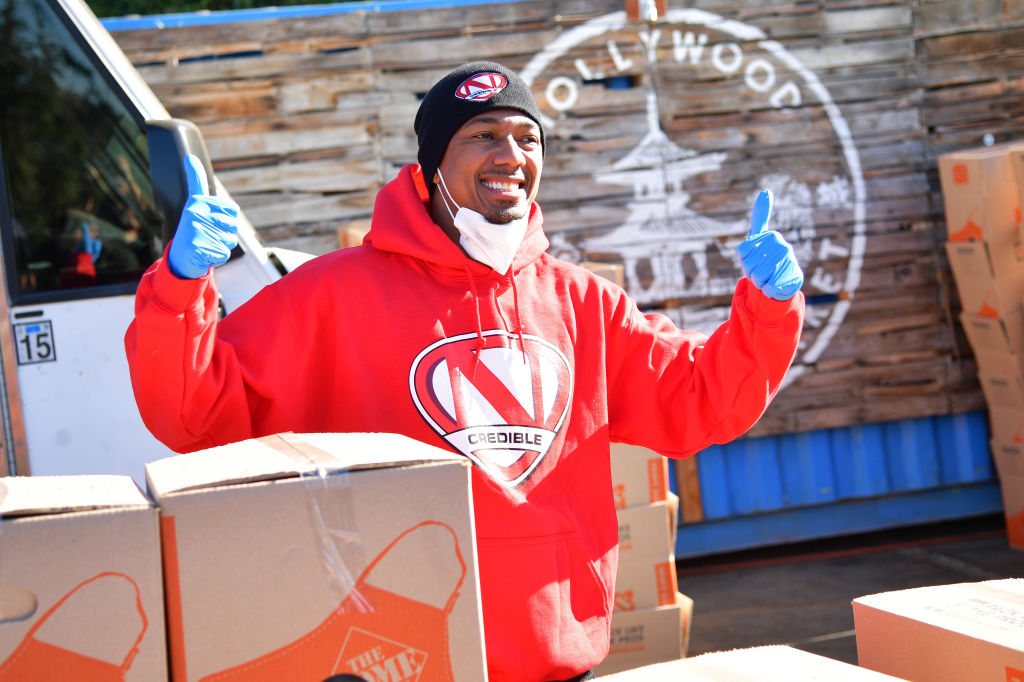 HollyGold And Yamashiro Hollywood Donate 2,000 Meals To The Community With The Help Of Nick Cannon And Ellen K.