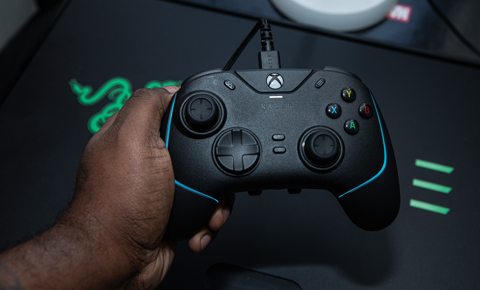 Razer Wolverine V2 Chroma