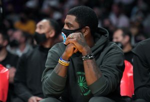 Brooklyn Nets v Los Angeles Lakers