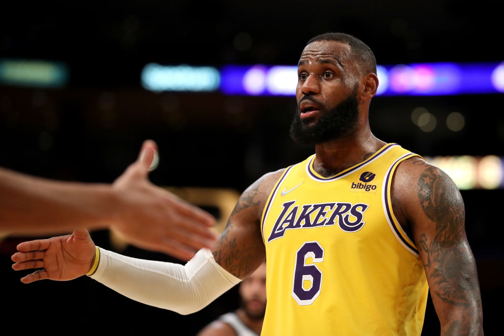 Utah Jazz v Los Angeles Lakers
