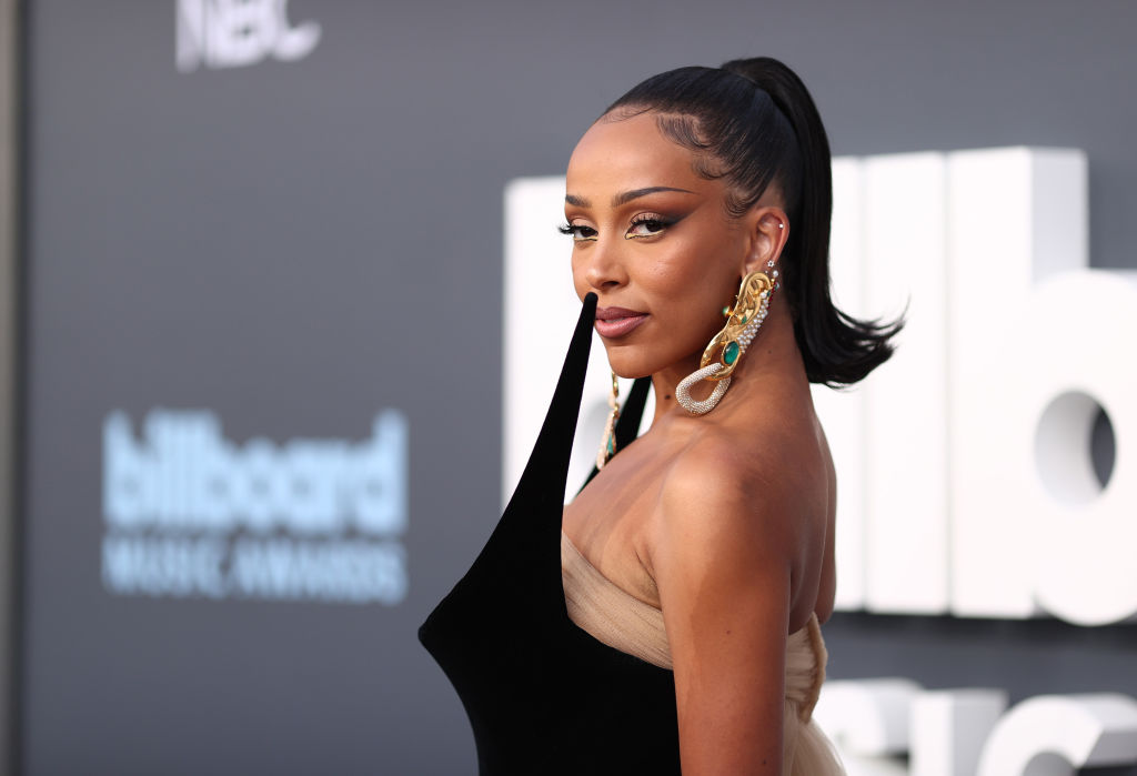 Doja Cat Lost 200,000 IG Followers After Airing Out Noah Schnapp