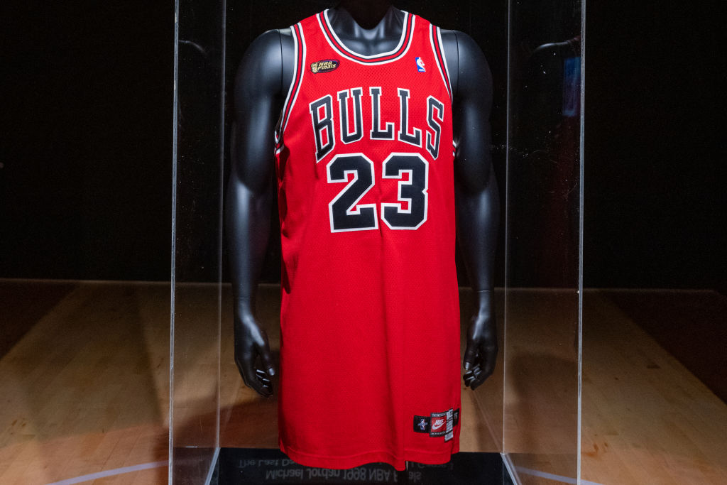 1998 NBA Finals Michael Jordan Jersey Breaks Auction Record