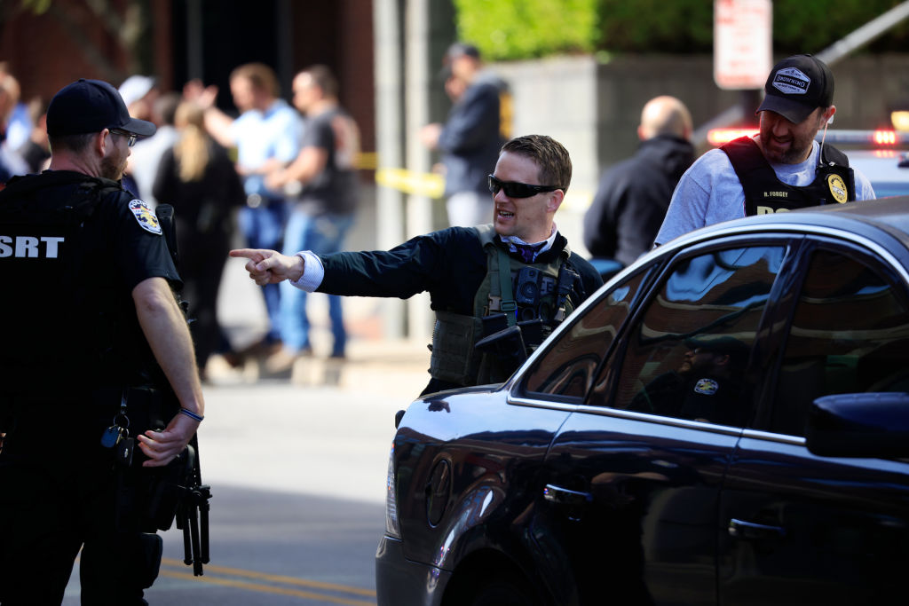 Shooting At Louisville, Kentucky Bank Leaves At Least Four Dead