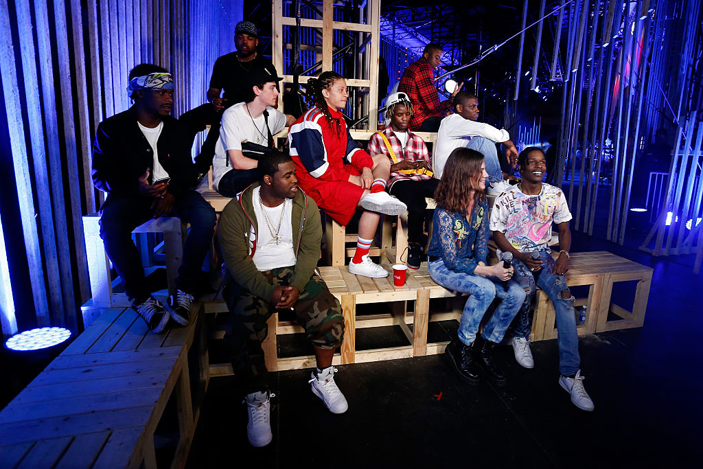 2016 MTV Woodies/10 For 16 - Backstage And Audience