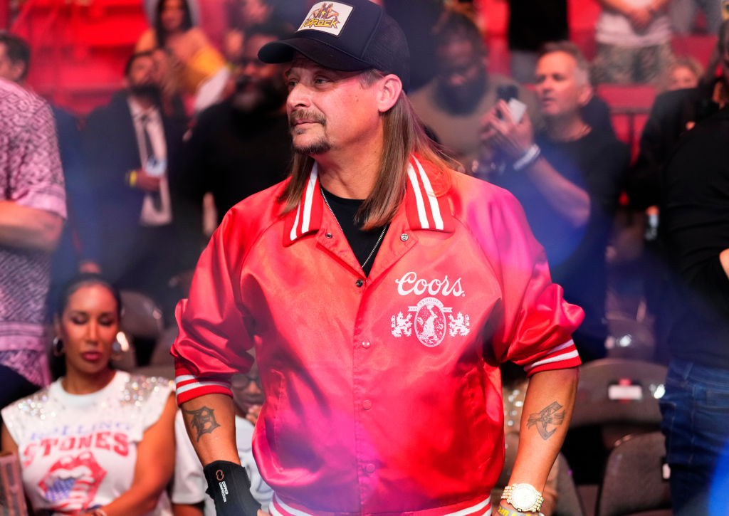 UFC 287: Curtis v Gastelum