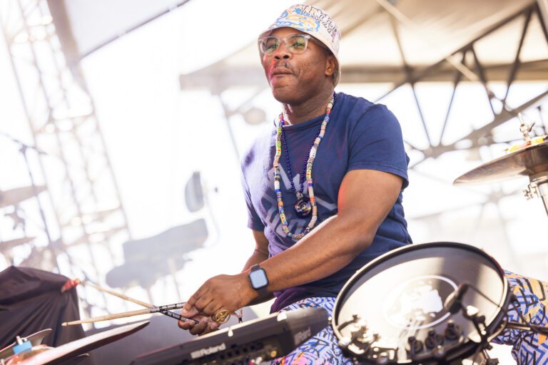 Daru Jones