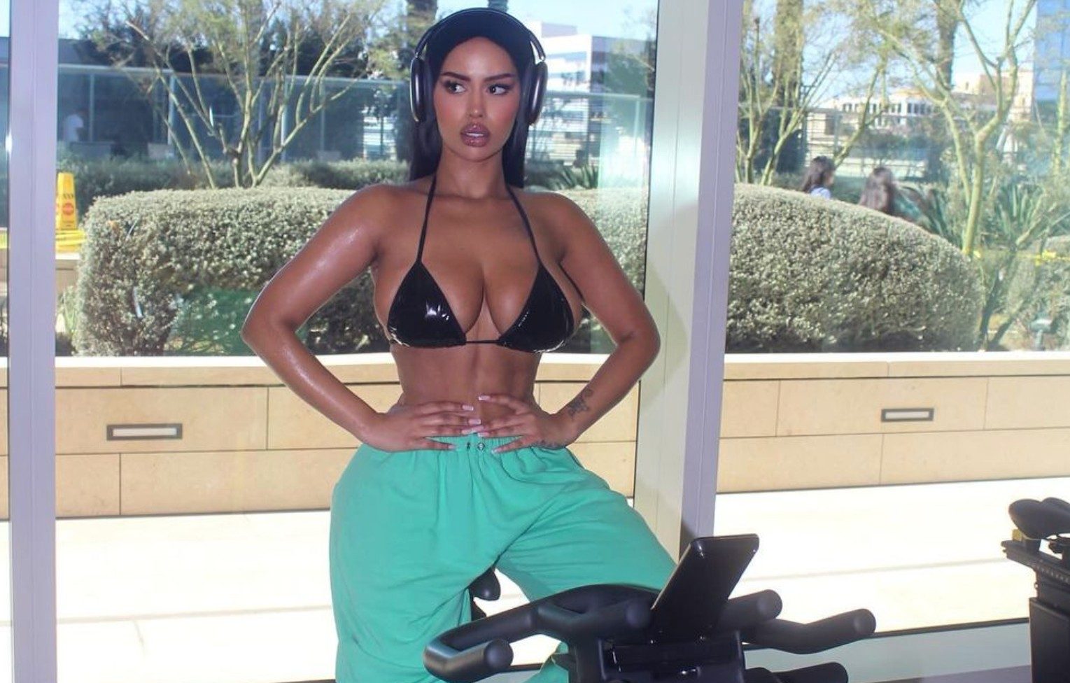 AidaLiaMaria aka @liagoldy