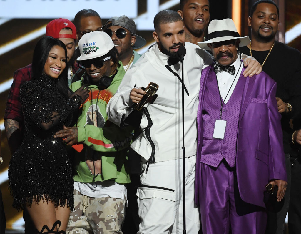 2017 Billboard Music Awards - Show