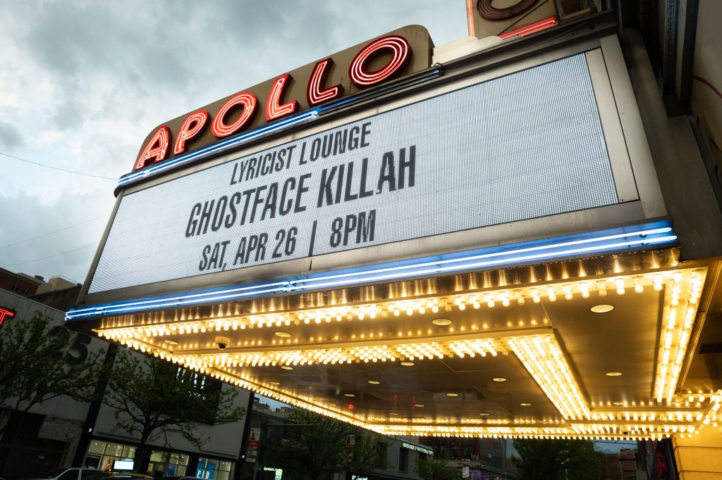 Ghostface Killah at The Apollo Sign