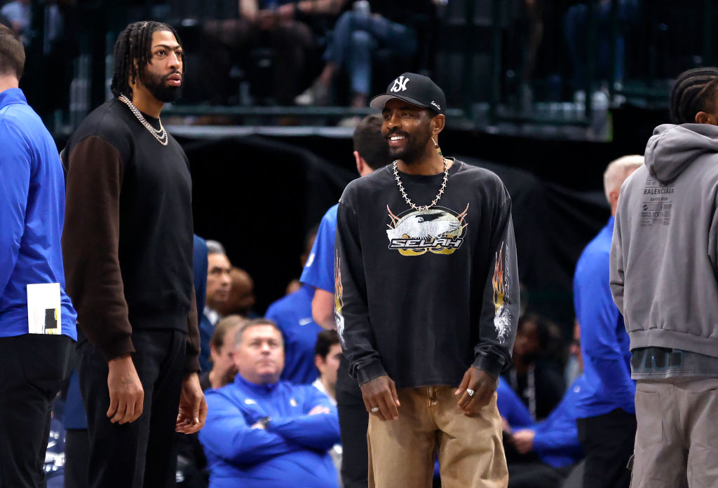 Philadelphia 76ers v Dallas Mavericks