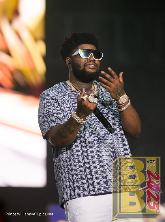 BossMan Dlow performs at Birthday Bash 2025.