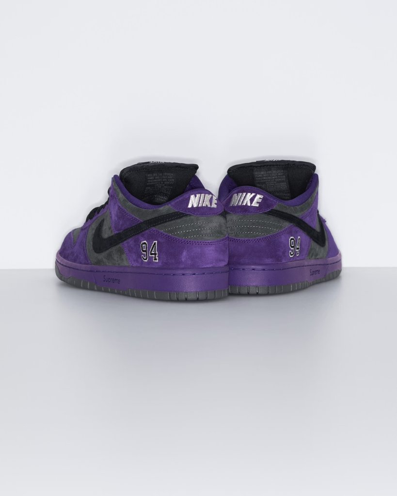 Supreme x Dunks 2025
