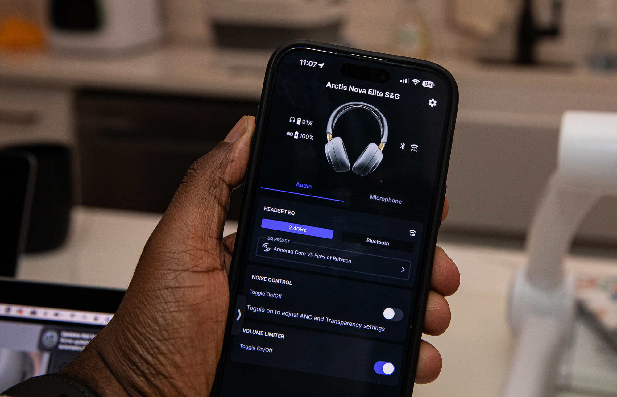 SteelSeries Arctis Nova Elite